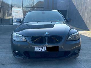 BMW
530