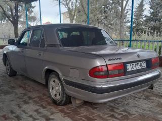 GAZ 31105
