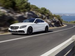 Mercedes-Benz C63 AMG Coupe 2017 07.jpg