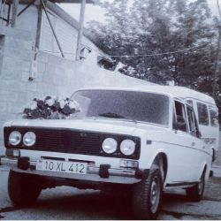 BI9HaYujjw4.jpg