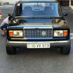 BJ3WeKJD09V.jpg
