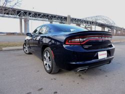 2016-Dodge-Charger-SXT-07.jpg