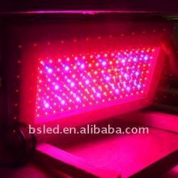 200W_LED_marijuana_grow_lights_of_high[1].jpg