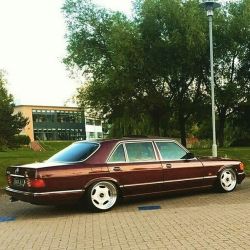 mercedesold_BYgZrsrBBIv.jpg