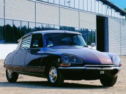 citroen.thumb.jpg.9a19ad0cb0a9df72467d1d10f7ad3fbf.jpg