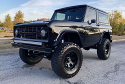 1970_ford_bronco.thumb.jpg.cd97c021fc4e2896b5a6395396182cdc.jpg
