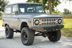 1974_ford_bronco_1570651289cfcd21974_ford_bronco.thumb.jpg.2bc3fb17cecc1f1004e4c9e1a5bb74a1.jpg