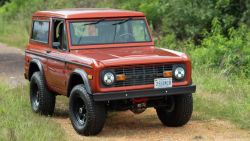 1975_ford_bronco.thumb.jpeg.cfe34e02bb380f237db75a4de38ca372.jpeg