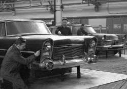 zil.thumb.jpg.43b2c3d7229e9cda5701acf81201c024.jpg