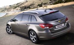 Novyiy-Chevrolet-Cruze-2012-universal.thumb.jpg.c22472b295156aa4385a51d611509bdd.jpg