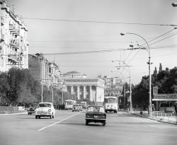 baku07.thumb.jpg.71d876a2ced333dc9516a0a6fa50e3e3.jpg